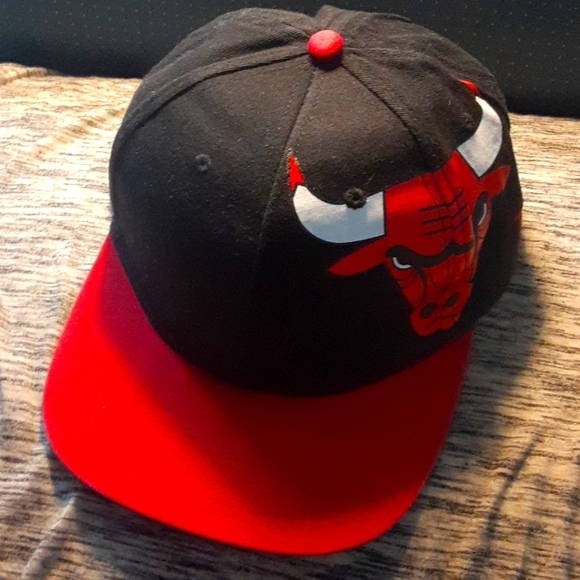 tisa Other - Chicago Bulls "TISA" Sports Specialties VTG Hat